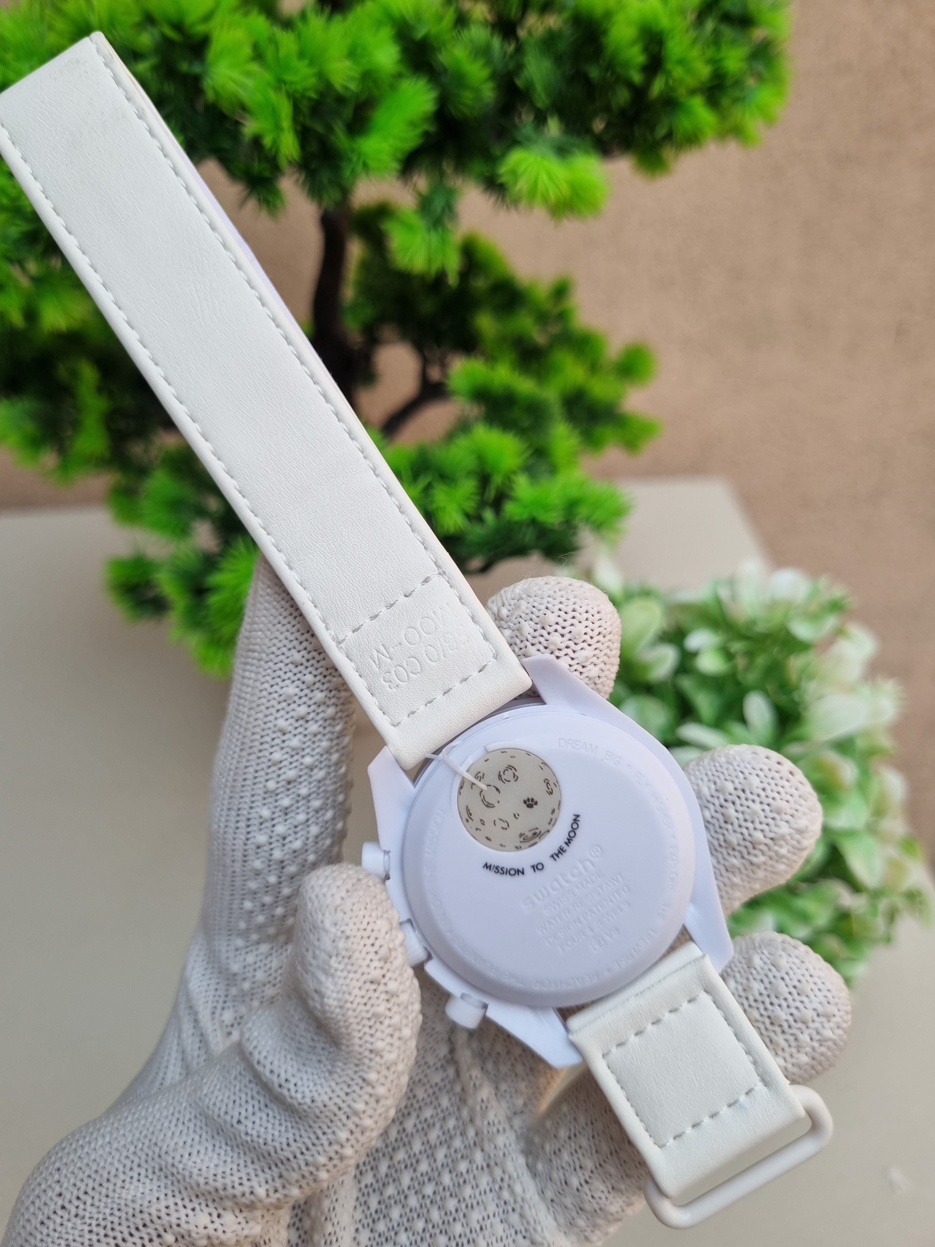 Omeg_a Sun-Moon White Watch