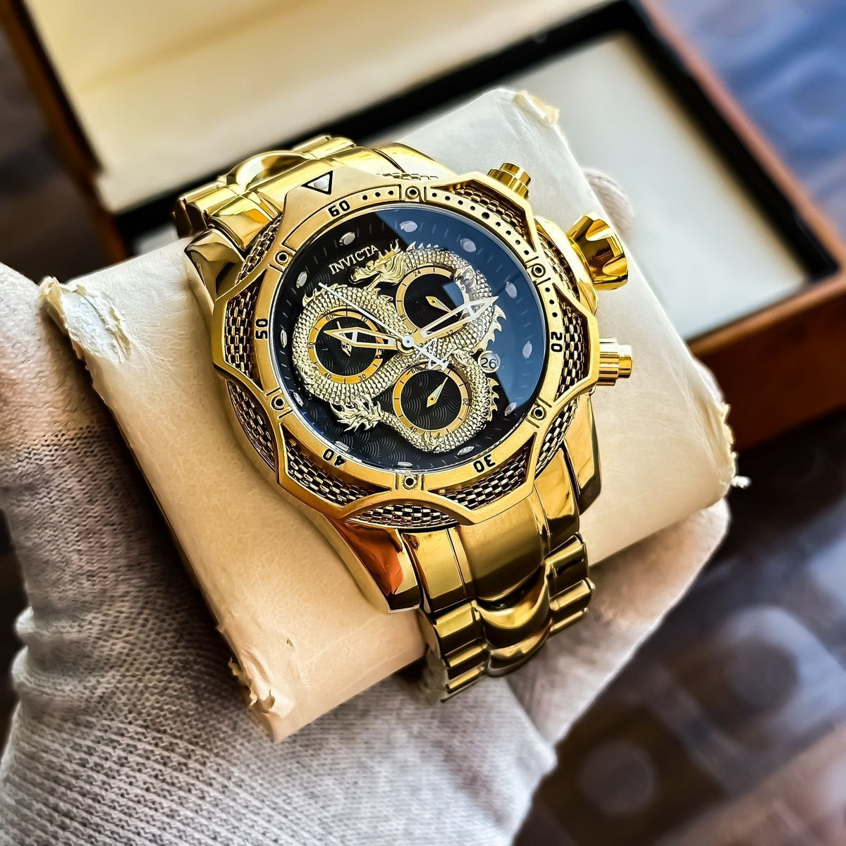 Formal Collection Watch With Subtle
